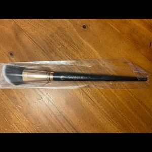Shaina B contour brush- never used